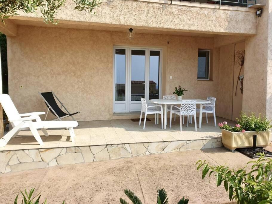 Appartement En Rez De Villa Vue Mer Monticello Exterior foto